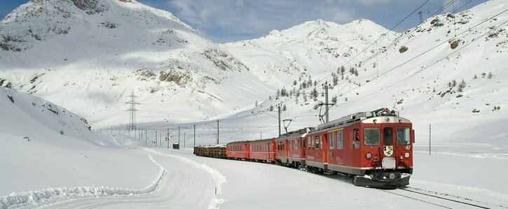 Appel des atterristes - un train dans la neige